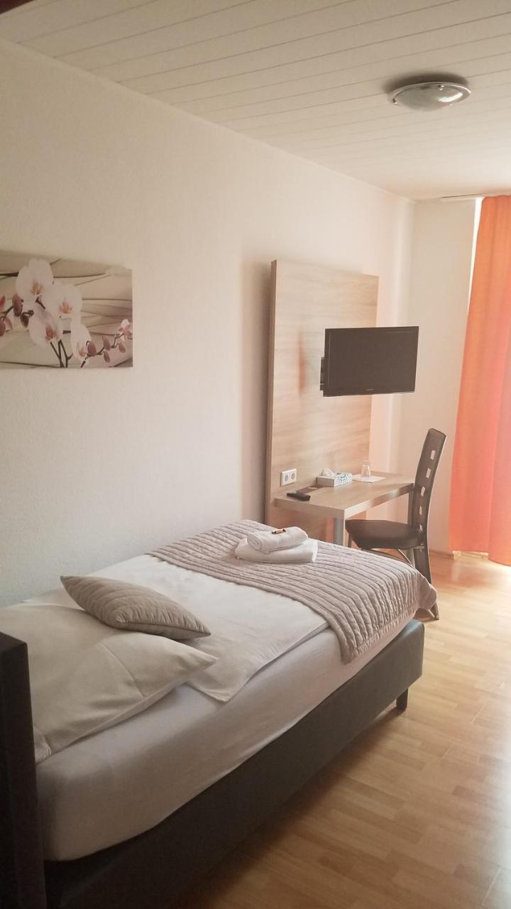 Hotel Monopol Hilden Esterno foto