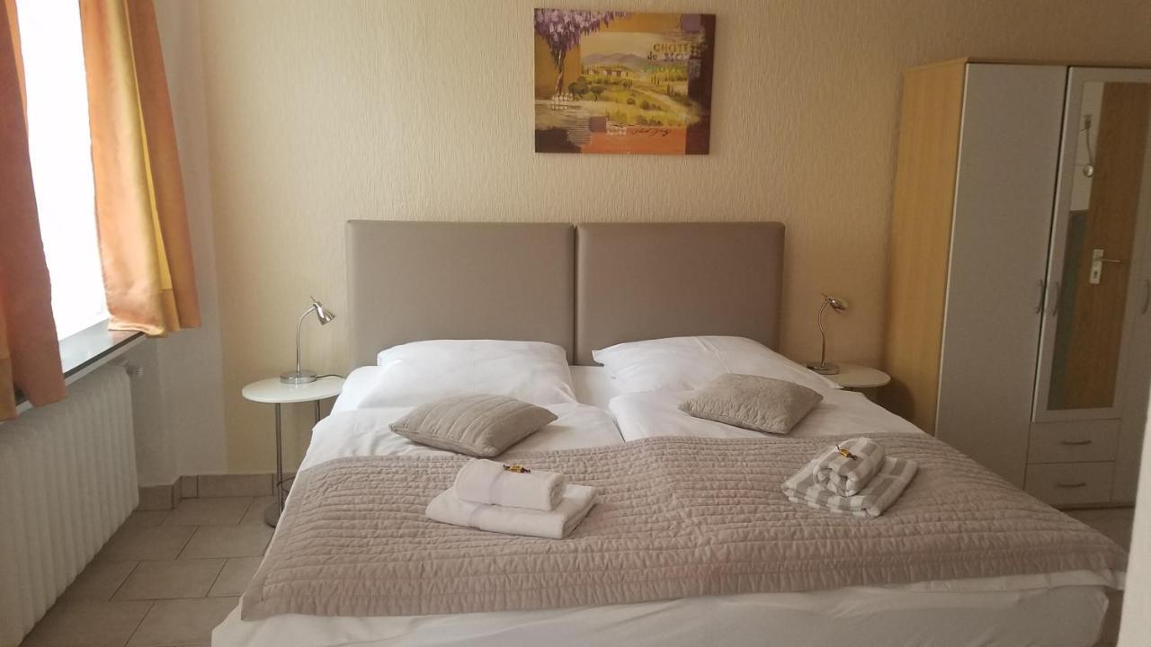 Hotel Monopol Hilden Esterno foto