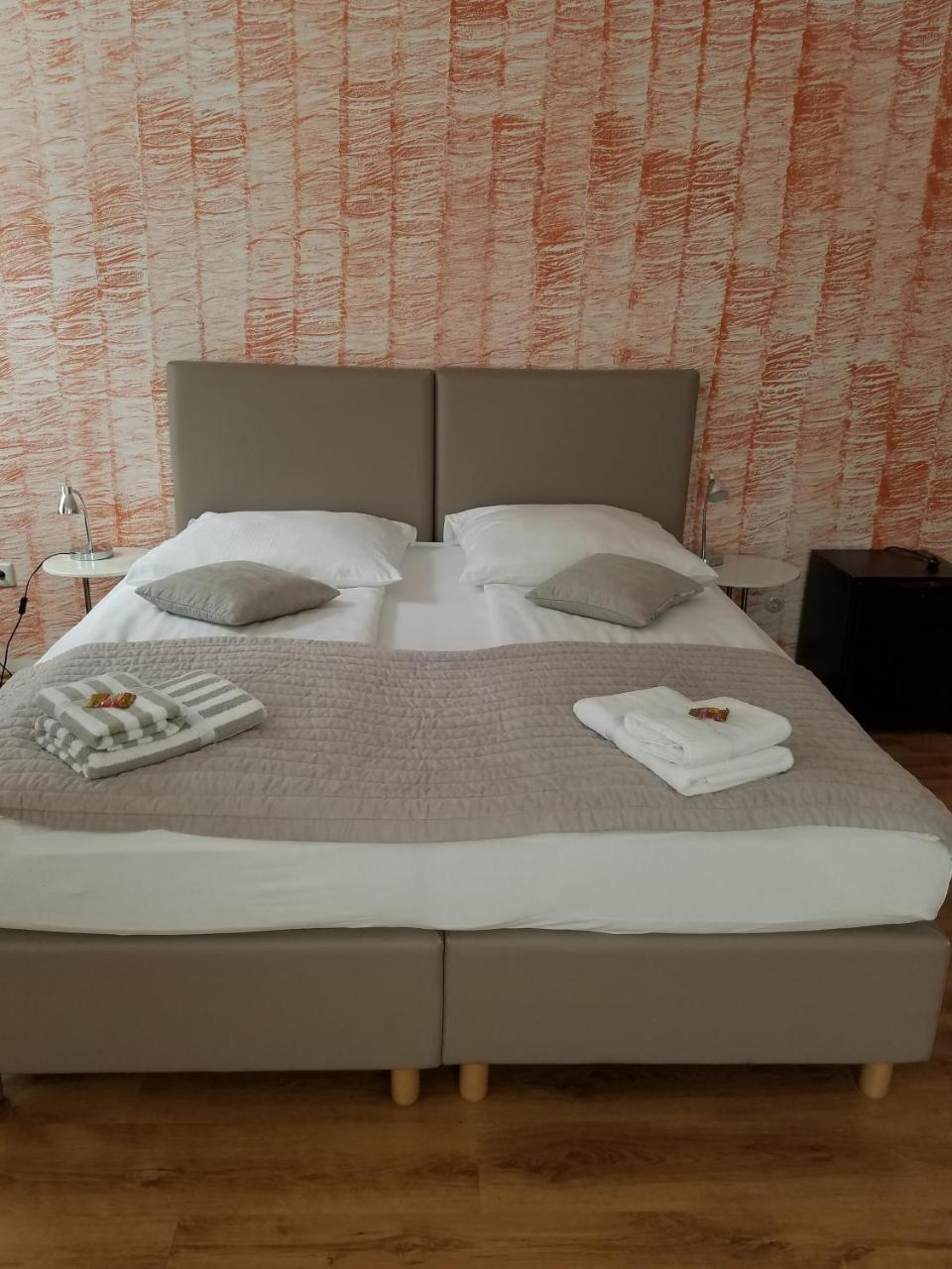 Hotel Monopol Hilden Esterno foto
