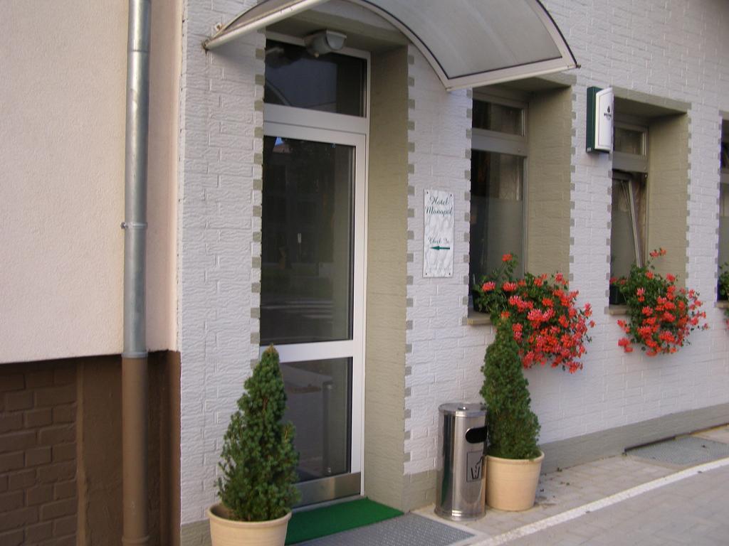 Hotel Monopol Hilden Esterno foto